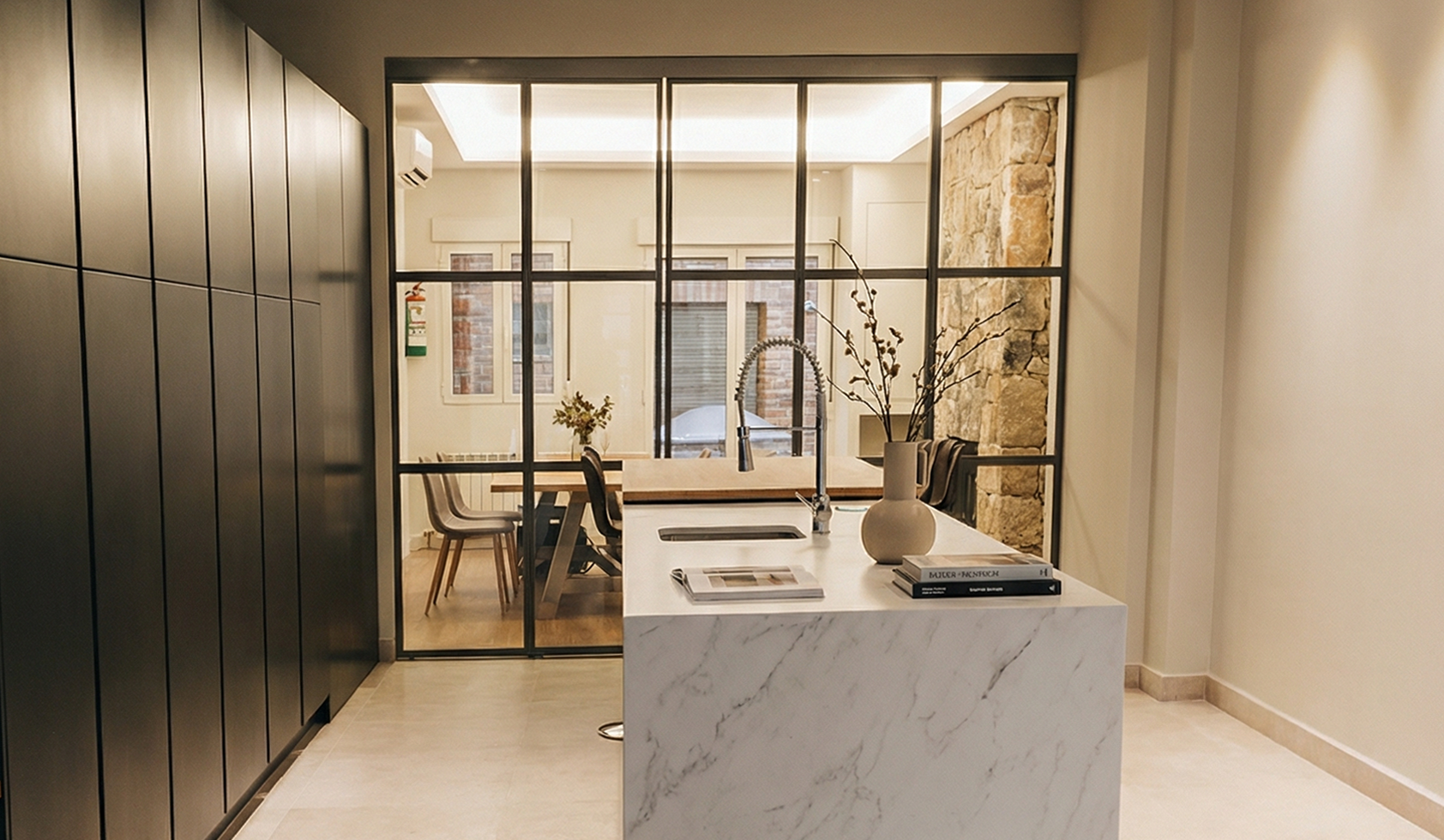 LMN_SHOOWROOM 814549 HORIZONTAL FONO